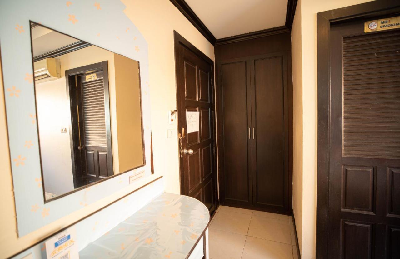 Fish And Summer House Patong Bagian luar foto